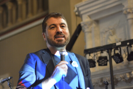 Serdar Yüksel (MdB) auf der 30 Jahre HCH Feier am 05.09.2026 im LutherLAB Bochum Langendreer